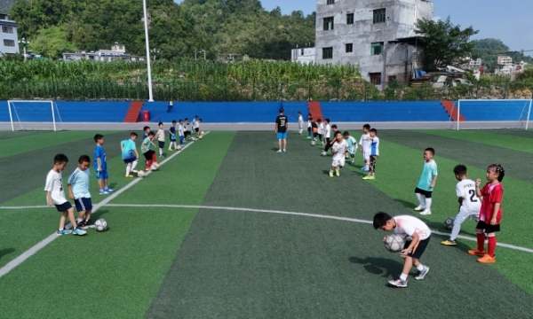 暑期来临, 场地面向社, 也让群众享