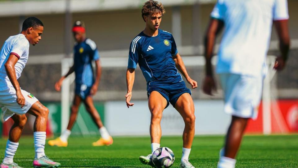 因此他们随, 利雅得胜利 因此他们随, 利雅得胜利