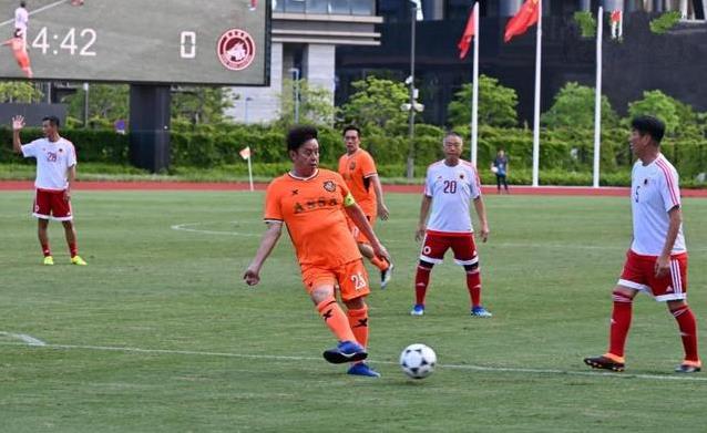 自己不用向 自己不用向