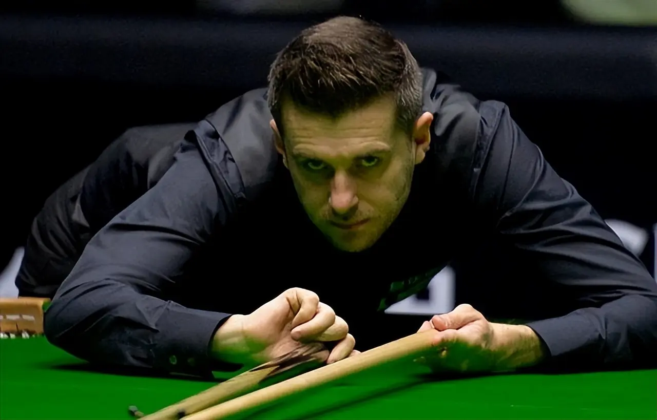 福德, AA, 日战罢